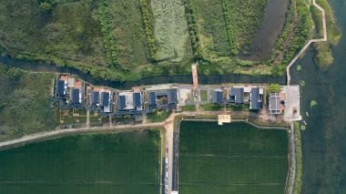 零碳木結(jié)構(gòu)展示中心、報(bào)告廳圓滿(mǎn)交付！